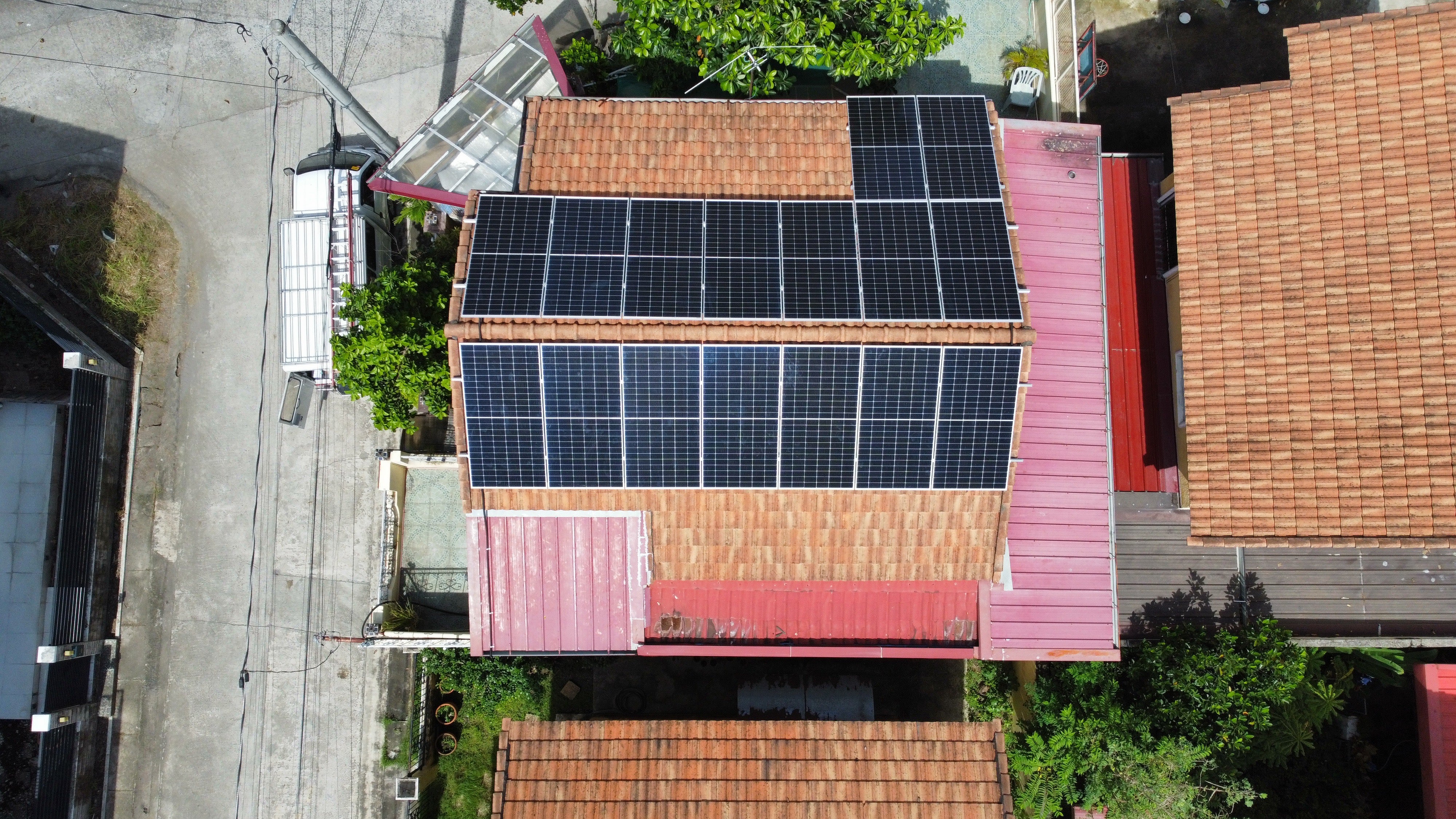 Handrocks Solar