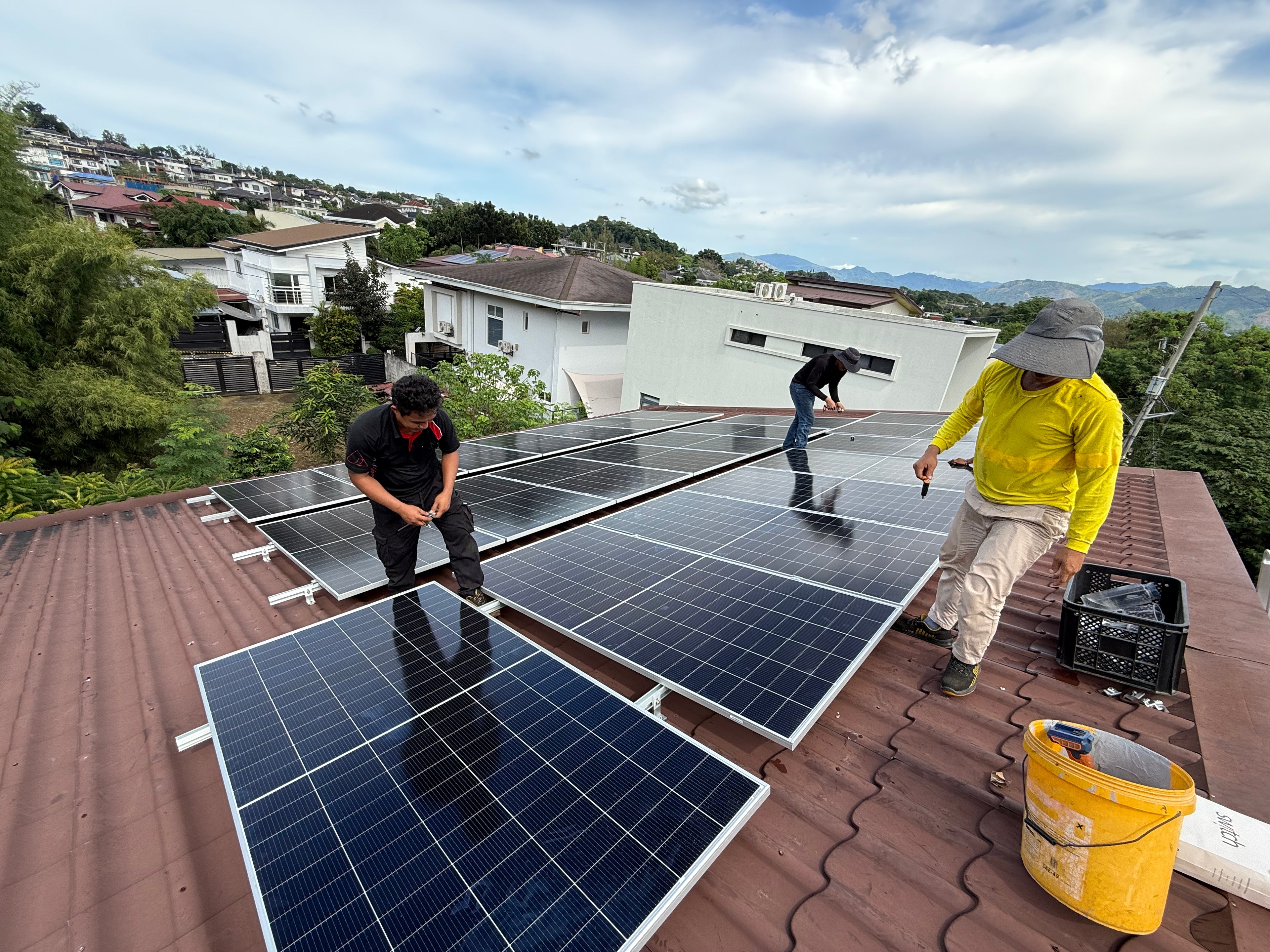 Handrocks Solar